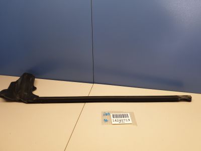 Уплотнитель стекла двери передней левой для BMW 5 F07 Gran Turismo 2009-2017