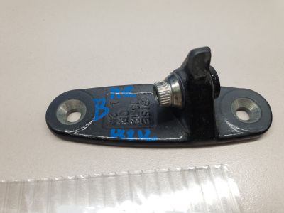 Петля двери передней правой верхняя для Mercedes E-klasse W212 2009-2016