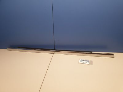 Молдинг стекла задней правой двери для Jeep Grand Cherokee WK2 2010-