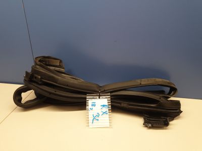 Уплотнитель задней левой двери для Lexus RX GL20 2016-