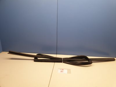 Уплотнитель стекла двери задний левый для Nissan X-Trail T31 2007-2014