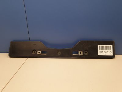 Накладка под номер для Toyota RAV 4 2019-