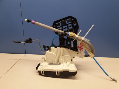 Замок двери задней правой для Mercedes A-klasse W176 2012-2018