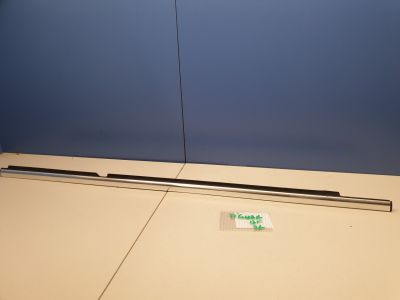 Молдинг стекла задней левой двери для Volkswagen Tiguan 2007-2016