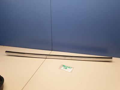 Молдинг стекла передней правой двери для Tesla Model S 2012-