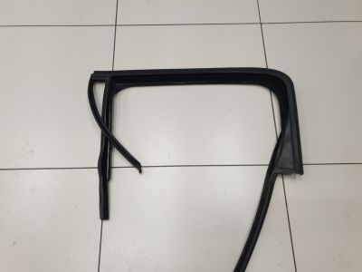 Уплотнитель стекла двери задний левый для Mini Countryman R60 2010-2016