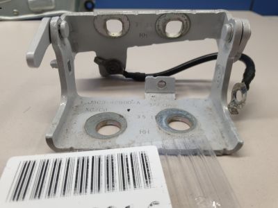 Петля двери багажника правая для Jaguar E-PACE X540 2017-