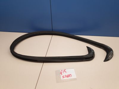 Уплотнитель двери багажника для BMW X5 F15 2013-2018