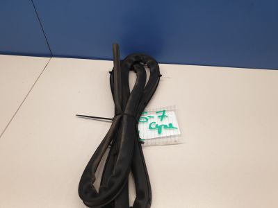 Уплотнитель левой двери для Volkswagen Golf 7 2012-2020