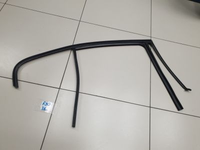 Уплотнитель стекла двери задний правый для BMW 3 F30 2011-2018