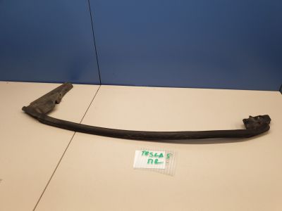 Уплотнитель двери передней правой для Tesla Model S 2012-