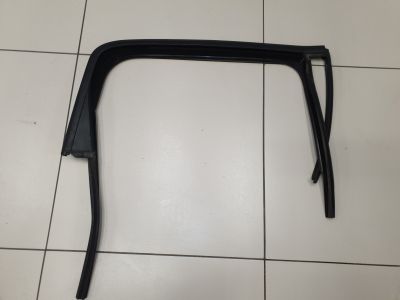 Уплотнитель стекла двери задний правый для Mini Countryman R60 2010-2016