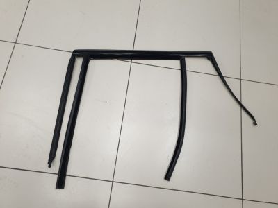 Уплотнитель стекла двери задний левый для BMW X3 G01 G08 2017-