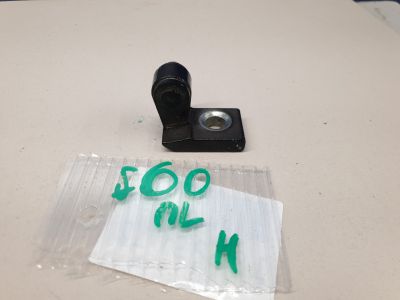 Петля двери передней левой нижняя для Mini Countryman F60 2016-