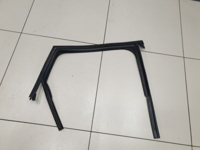 Уплотнитель стекла двери задний правый для Audi A3 8V 2012-2020