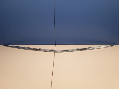 Молдинг решётки радиатора для Chevrolet Traverse 2017-