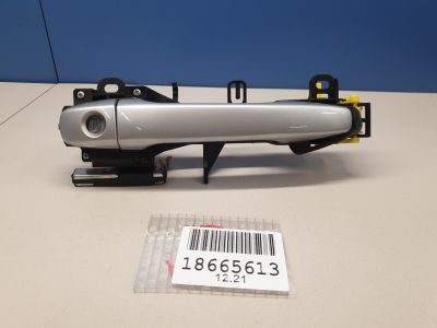 Ручка двери нaружная левая передняя для Toyota Avensis T27 2008-2018