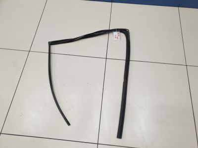 Уплотнитель стекла двери задний правый для Mazda 5 CR 2005-2010