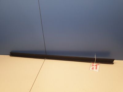 Накладка стекла передней правой двери для Volkswagen Tiguan 2007-2016