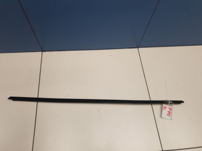 Молдинг стекла задней правой двери для BMW 2 F45 F46 Tourer 2014-