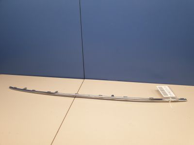 Молдинг переднего бампера для Volkswagen Touareg 2010-2018