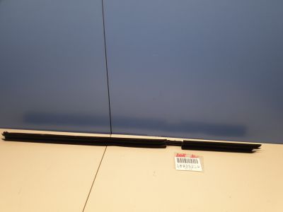 Накладка стекла задней левой двери для Mercedes C-klasse W205 2014-