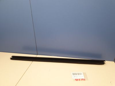 Накладка стекла передней левой двери для Mercedes C-klasse W205 2014-