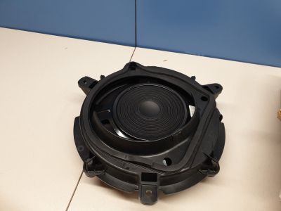 Динамик двери передней правой для Cadillac STS 2005-2011