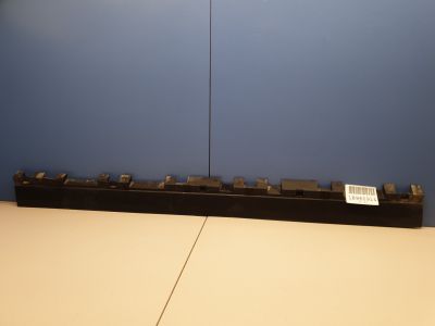 Кронштейн молдинга передней правой двери для Hyundai Santa Fe TM 2018-