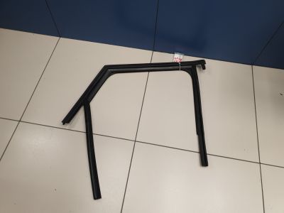 Уплотнитель стекла двери задний правый для Audi Q3 8U 2012-2018