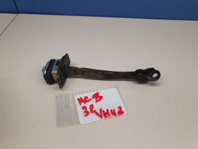 Ограничитель двери задней правой для Honda Accord 8 2008-2015