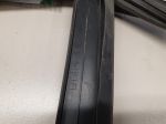 Уплотнитель стекла двери задний левый