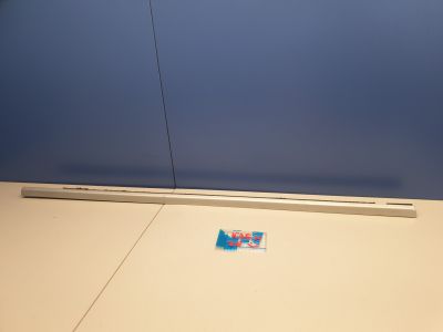 Молдинг стекла задней правой двери для Porsche Cayenne 955 957 2003-2010